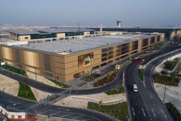 DE_MKT_PHO_REF_ARG_Bahrain_International_Airport_Car_Park_B_1_adjusted_3